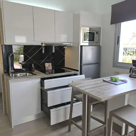 Aparthotel Vista - Adults Only 3*
