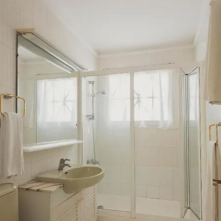 Vista - Adults Only 3*