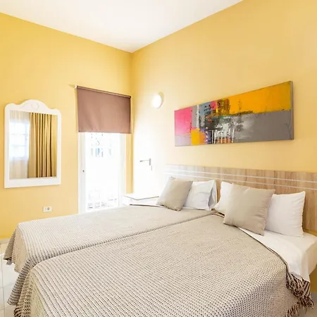 Vista - Adults Only 3*