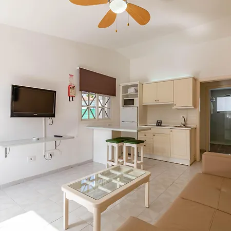 Vista - Adults Only Aparthotel 3*