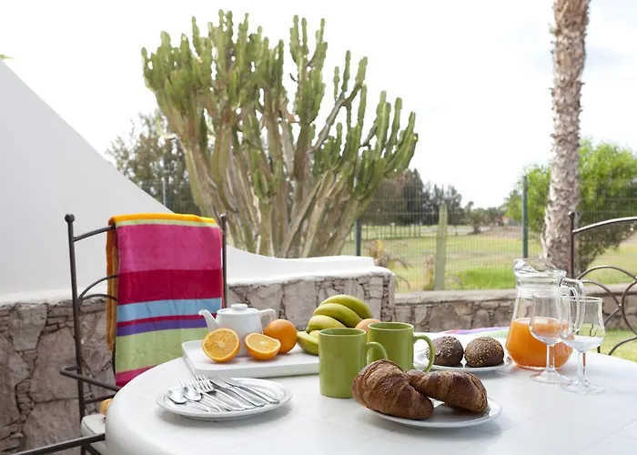 Vista - Adults Only Апарт-отель 3*