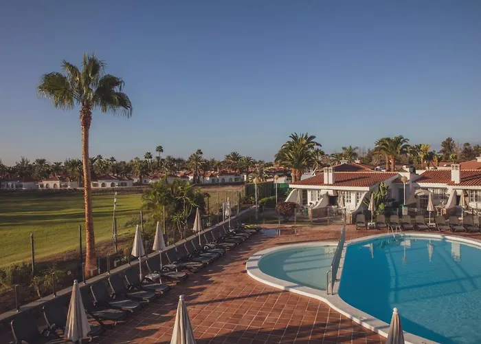 Vista - Adults Only Апарт-отель 3*